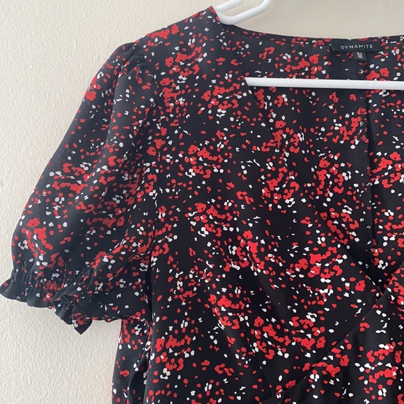 Dynamite Blouse - Picture 3 of 5